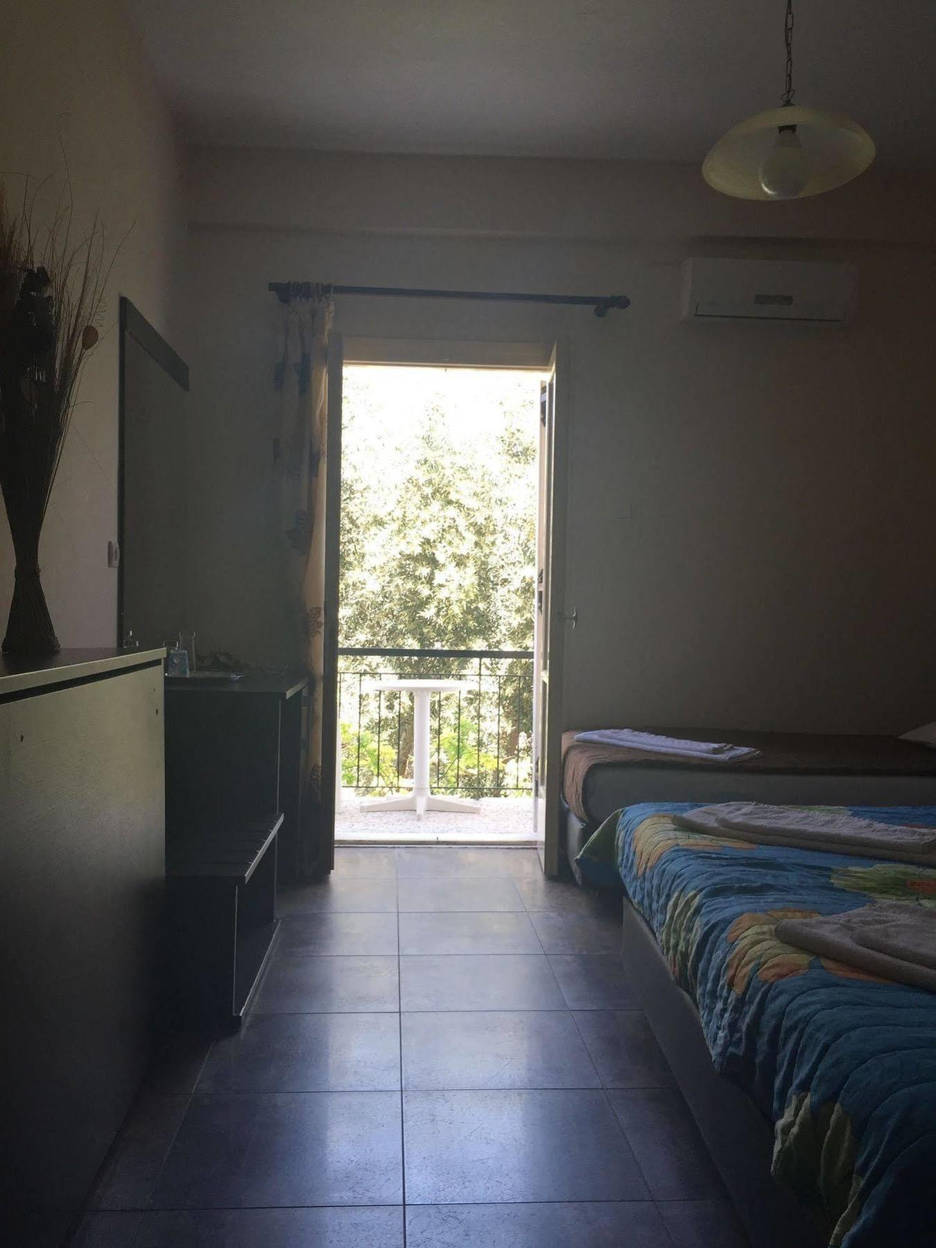 Ulrika Otel Aegina Dış mekan fotoğraf